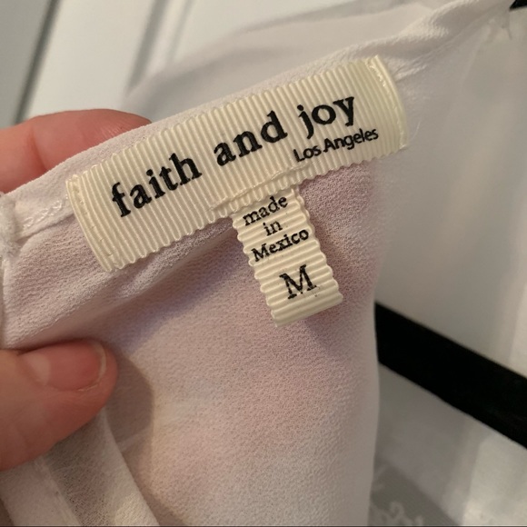 Faith And Joy Sheer Medallion Top - Picture 7 of 8